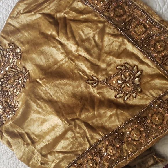 𝅺AMAZING tables Decorate beaded cover Brand new - Picture 2 of 4